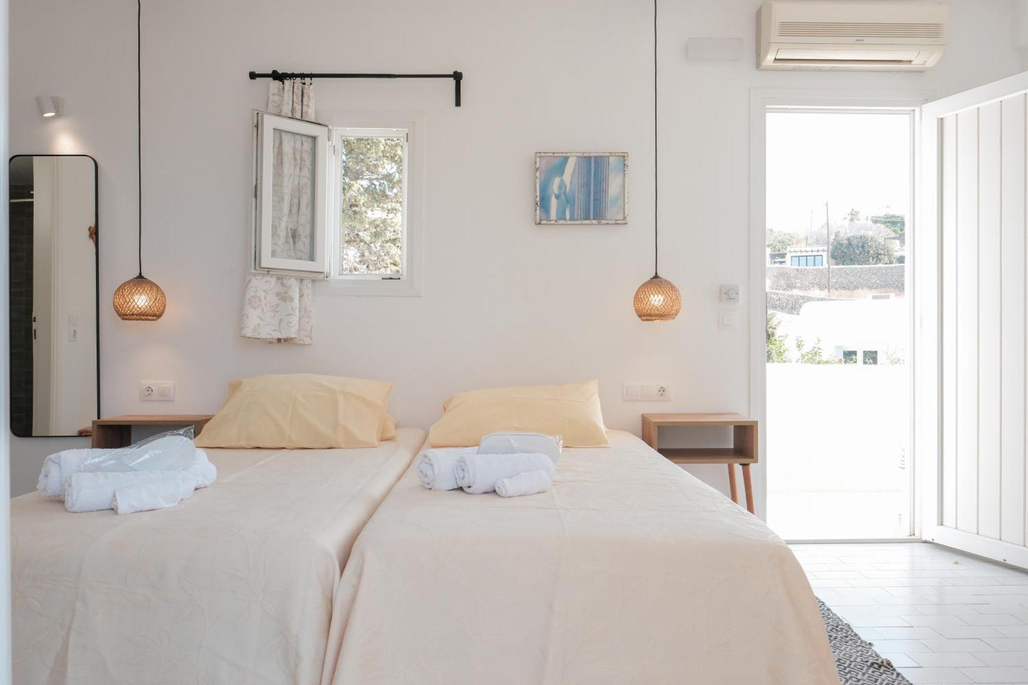 Angela'S Rooms Mykonos Town Exterior photo