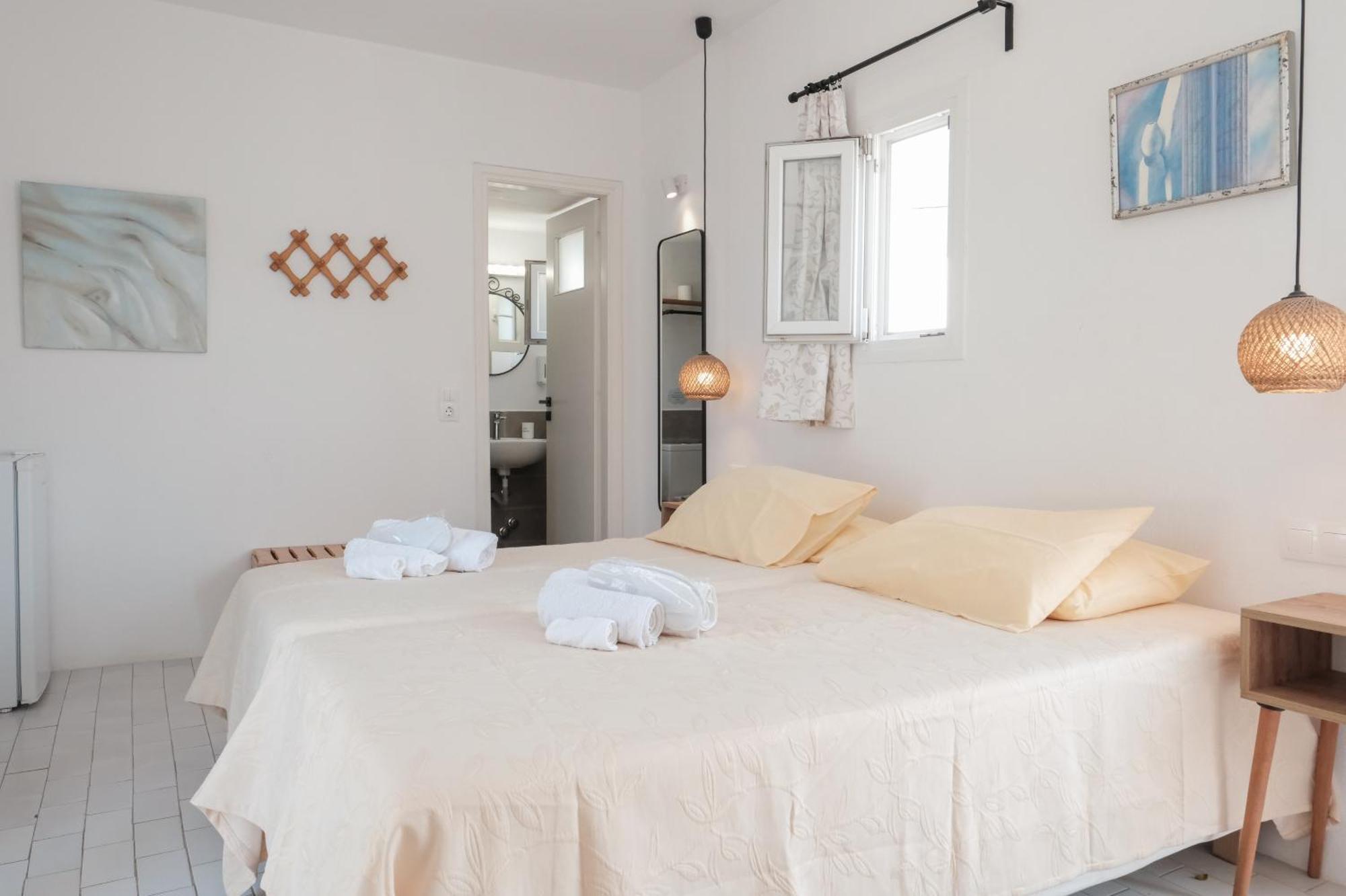 Angela'S Rooms Mykonos Town Exterior photo