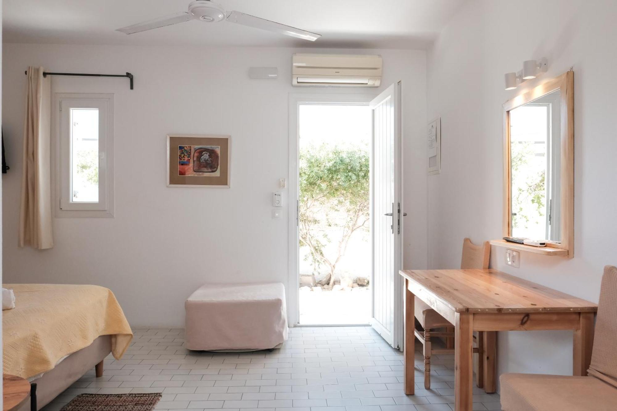 Angela'S Rooms Mykonos Town Exterior photo