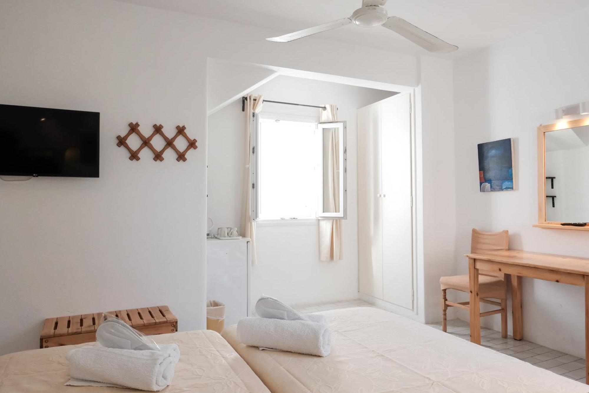 Angela'S Rooms Mykonos Town Exterior photo