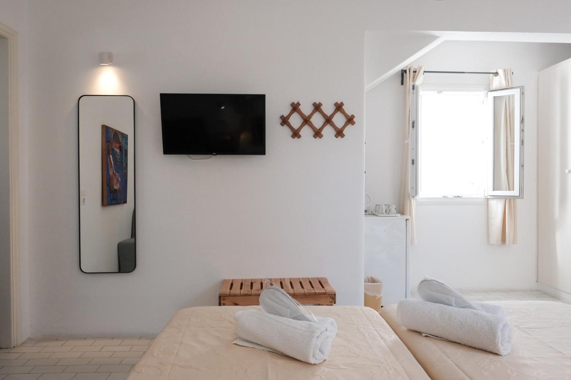 Angela'S Rooms Mykonos Town Exterior photo